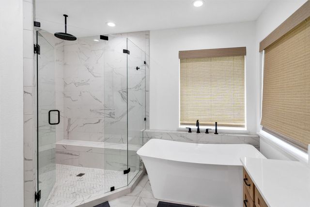 4014 Angelina Court N, De Cordova, TX 76049