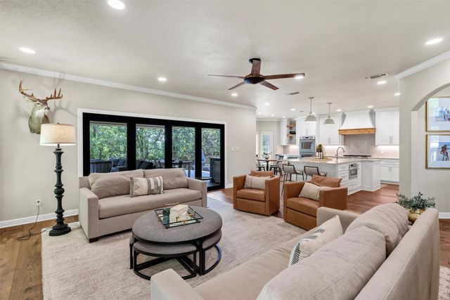 4014 Angelina Court N, De Cordova, TX 76049