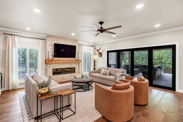 4014 Angelina Court N, De Cordova, TX 76049