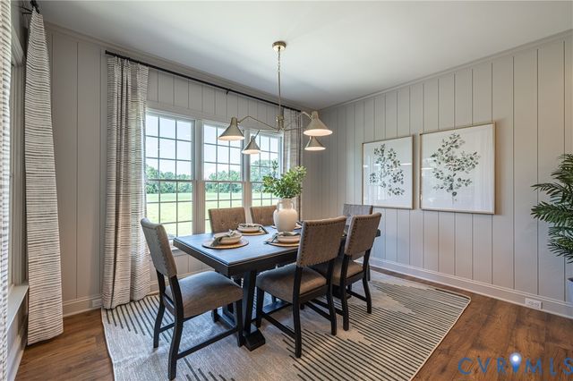 8294 Mount Eagle Rd, Hanover, VA 23005
