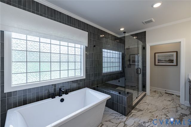 8294 Mount Eagle Rd, Hanover, VA 23005