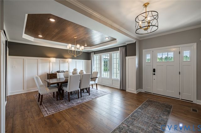 8294 Mount Eagle Rd, Hanover, VA 23005