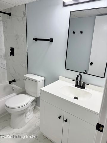 3504 Lodge Ln 330, Louisville, KY 40218