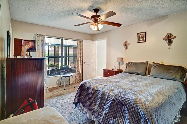 49 PINE ISLAND CIRCLE, Kissimmee, FL 34743