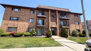 6348 Washington Street 3D, Chicago Ridge, IL 60415