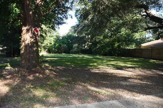 TBD 2ND Avenue, Lake Charles, LA 70601