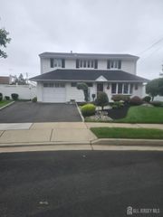 101 Whitman Street, Carteret, NJ 07008