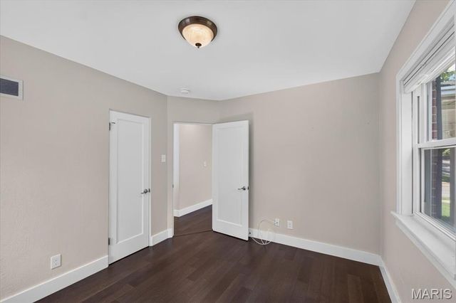 900 Dwyer Avenue, Kirkwood, MO 63122