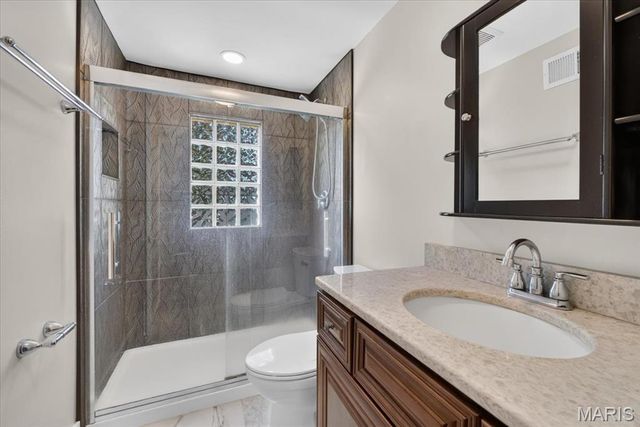 900 Dwyer Avenue, Kirkwood, MO 63122