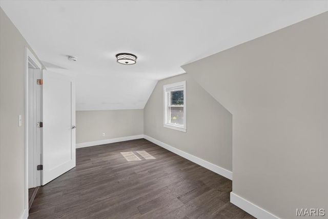 900 Dwyer Avenue, Kirkwood, MO 63122