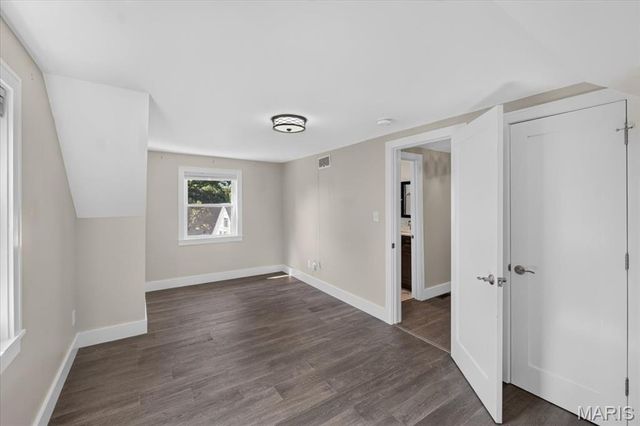900 Dwyer Avenue, Kirkwood, MO 63122