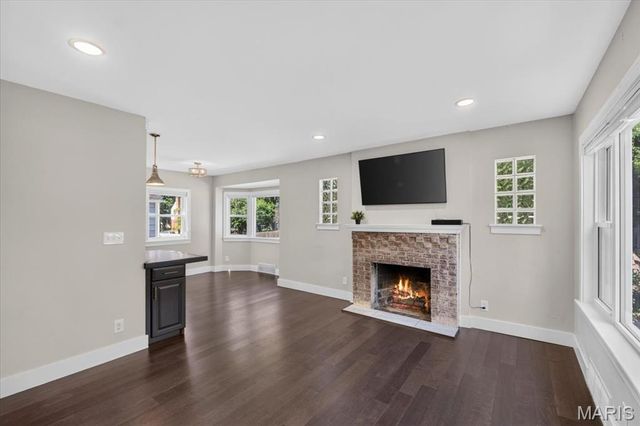 900 Dwyer Avenue, Kirkwood, MO 63122