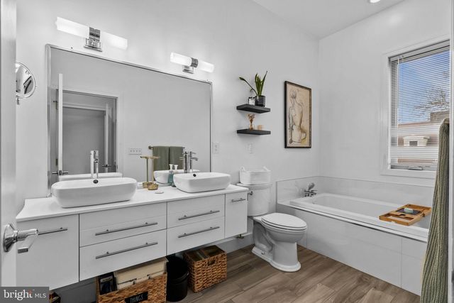 1516 N PALETHORP ST, Philadelphia, PA 19122