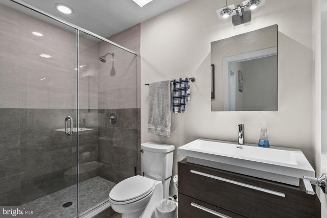 1516 N PALETHORP ST, Philadelphia, PA 19122