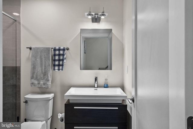 1516 N PALETHORP ST, Philadelphia, PA 19122