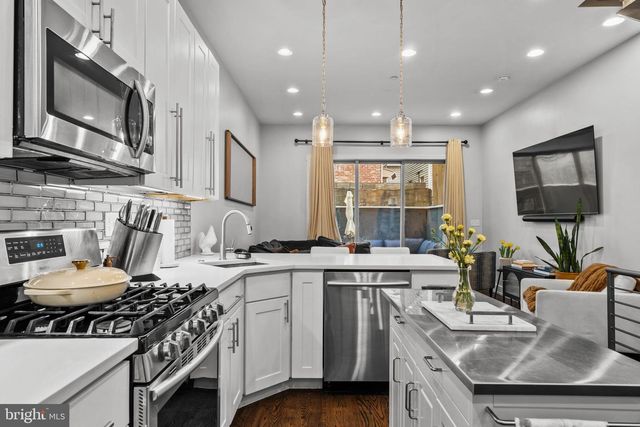 1516 N PALETHORP ST, Philadelphia, PA 19122