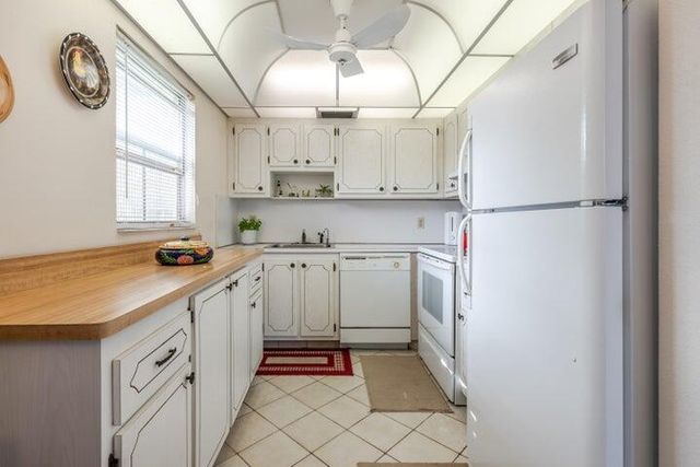 657 Brittany N, Delray Beach, FL 33446