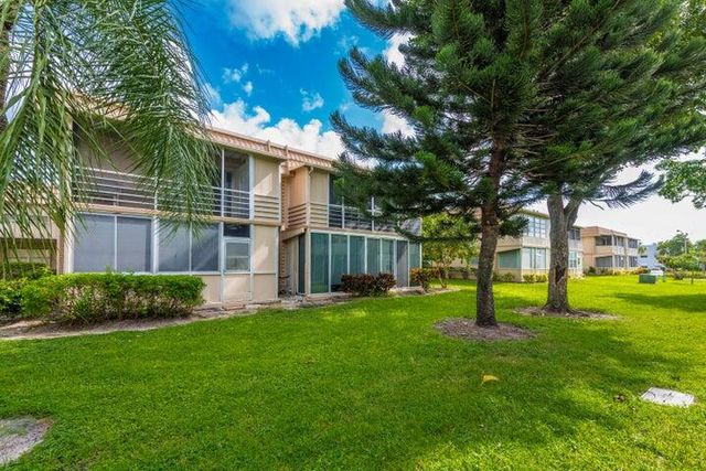 657 Brittany N, Delray Beach, FL 33446