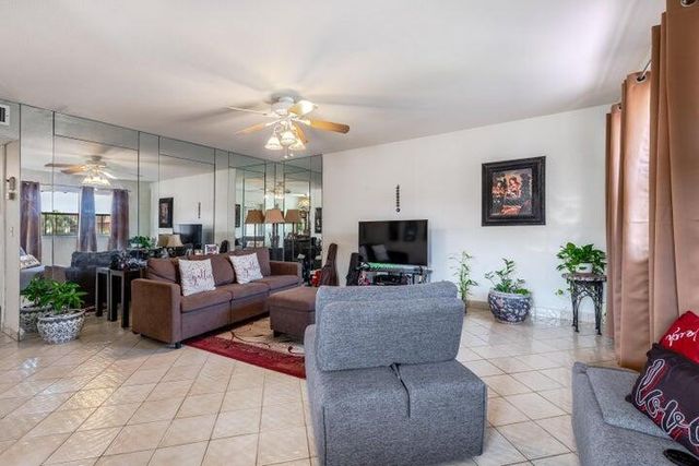 657 Brittany N, Delray Beach, FL 33446