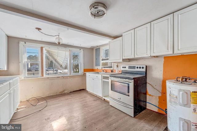 2535 TREMONT AVE, Egg Harbor Township, NJ 08234