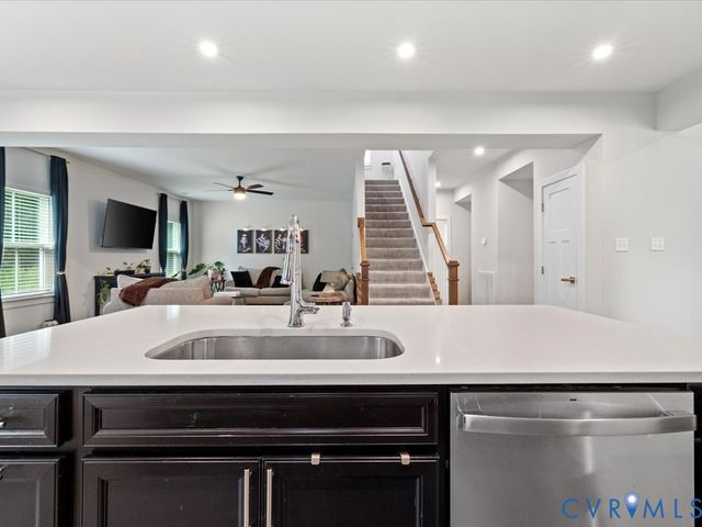 2006 Enon Station Dr, Chester, VA 23836