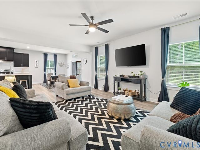 2006 Enon Station Dr, Chester, VA 23836