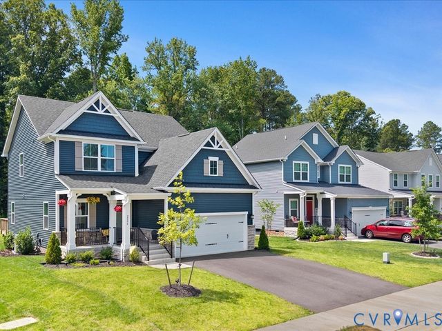 2006 Enon Station Dr, Chester, VA 23836