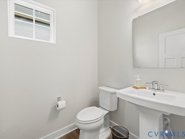 2006 Enon Station Dr, Chester, VA 23836