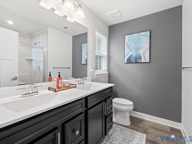 2006 Enon Station Dr, Chester, VA 23836