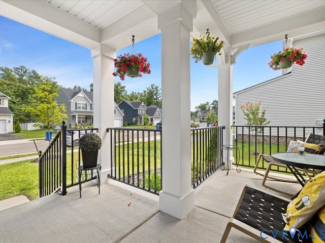 2006 Enon Station Dr, Chester, VA 23836