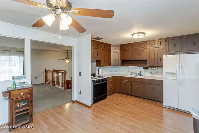 2448 Norma Place, Northwood, OH 43619