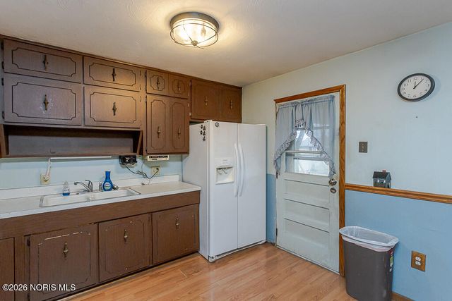 2448 Norma Place, Northwood, OH 43619