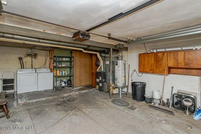 2448 Norma Place, Northwood, OH 43619