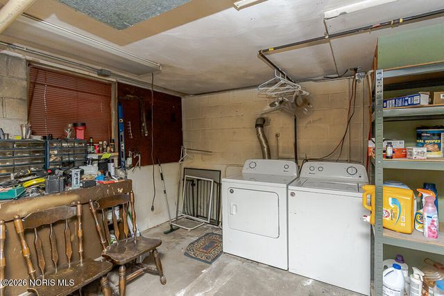 2448 Norma Place, Northwood, OH 43619