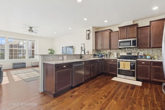85 Marcel Lane, Schaumburg, IL 60194