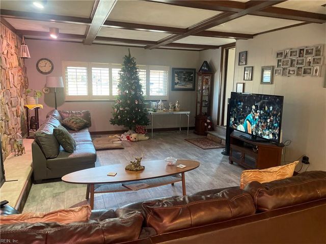 3408 Shoreline DR, Portsmouth, VA 23703