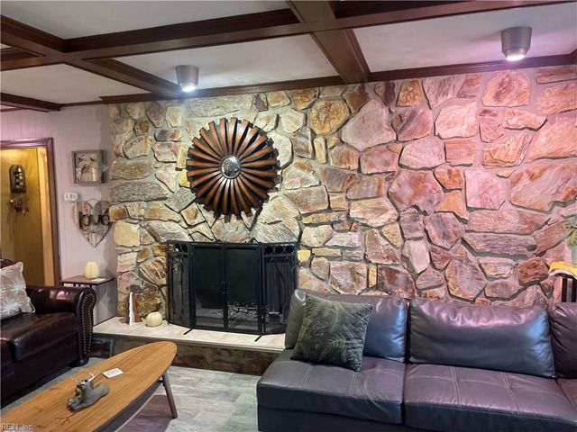 3408 Shoreline DR, Portsmouth, VA 23703