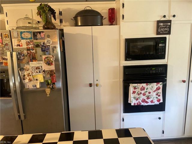 3408 Shoreline DR, Portsmouth, VA 23703