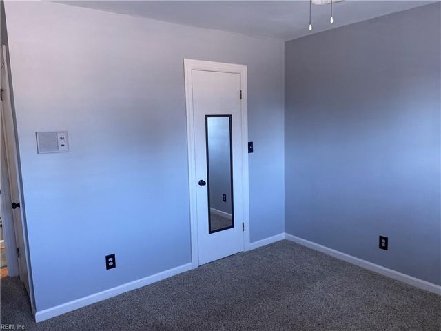 3408 Shoreline DR, Portsmouth, VA 23703