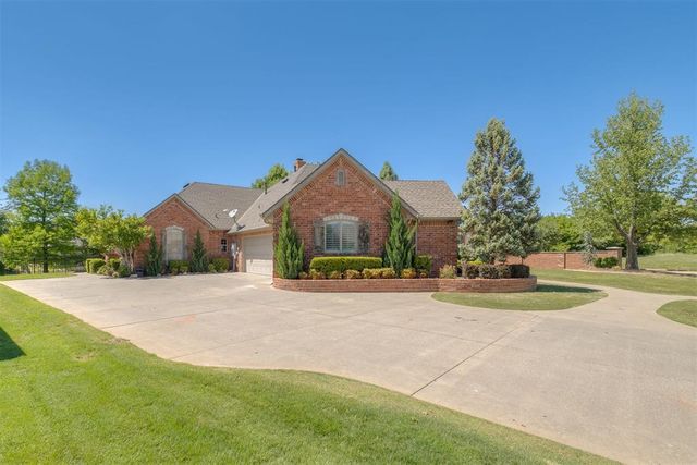 10901 Winelake Drive, Oklahoma City, OK 73170