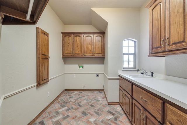 10901 Winelake Drive, Oklahoma City, OK 73170