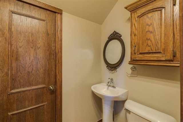 10901 Winelake Drive, Oklahoma City, OK 73170