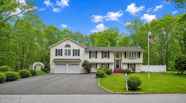 46 Walter Drive, Jackson, NJ 08527