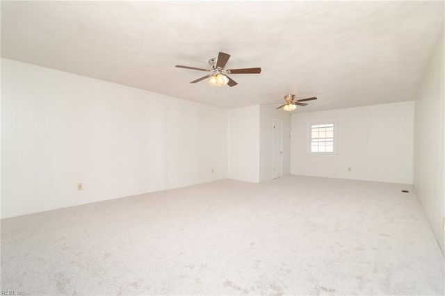 2939 Radcliffe LN N, Chesapeake, VA 23321