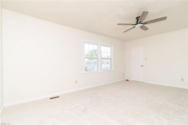 2939 Radcliffe LN N, Chesapeake, VA 23321