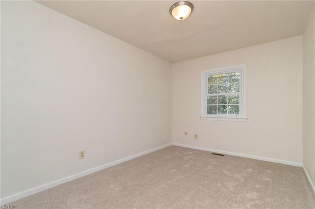 2939 Radcliffe LN N, Chesapeake, VA 23321