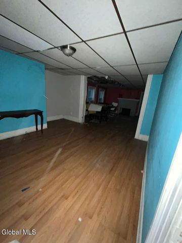 562 2nd Avenue, Troy, NY 12182