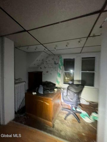 562 2nd Avenue, Troy, NY 12182