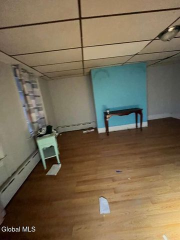 562 2nd Avenue, Troy, NY 12182