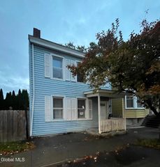 562 2nd Avenue, Troy, NY 12182